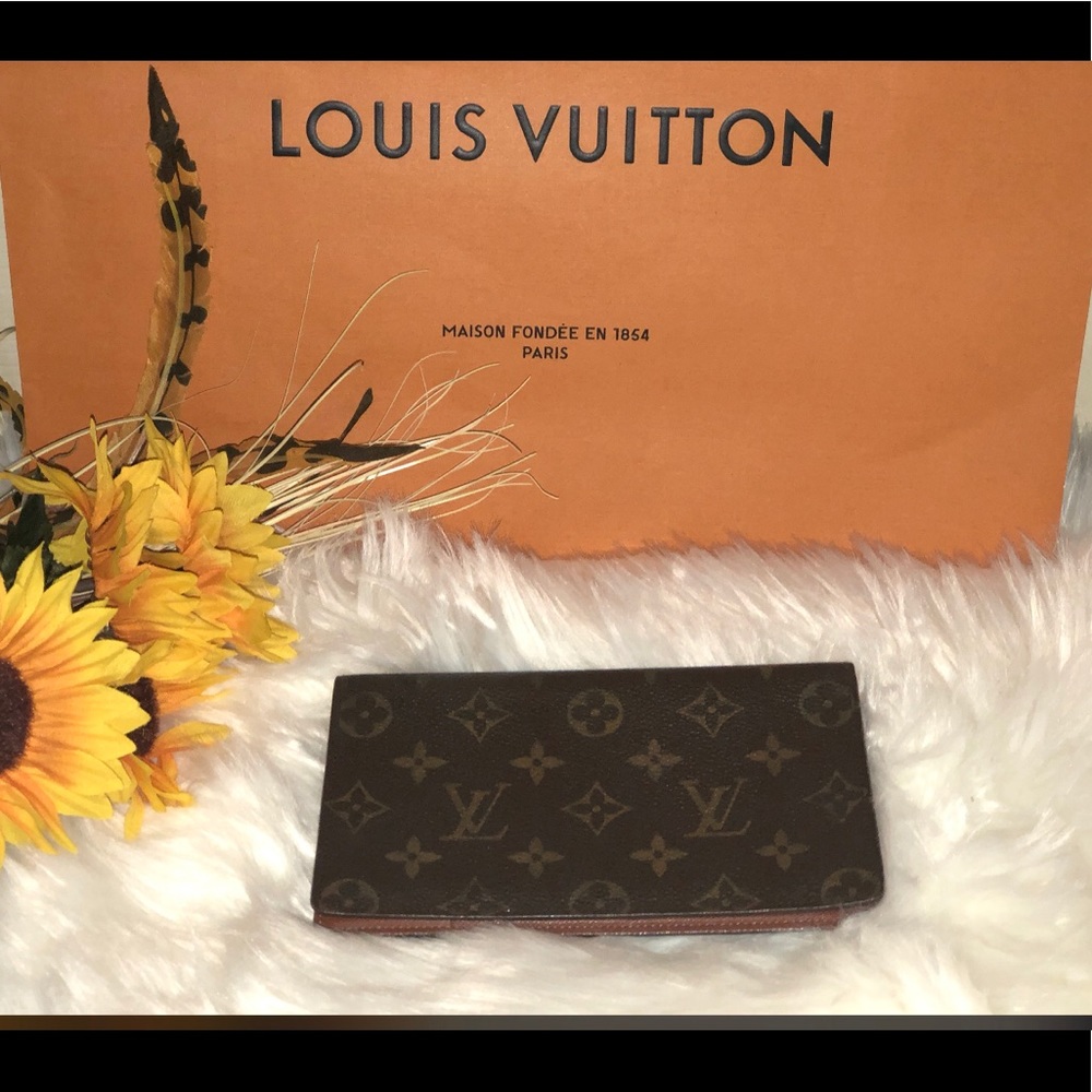 Louis Vuitton Long Wallet- Authentic